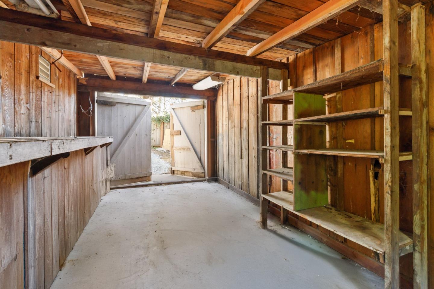 Detail Gallery Image 17 of 40 For 131 Prospect Ct, Santa Cruz,  CA 95065 - 3 Beds | 1/1 Baths