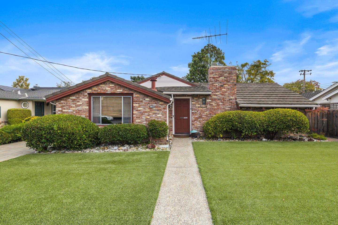 Front Image Thumbnail for ML82033475