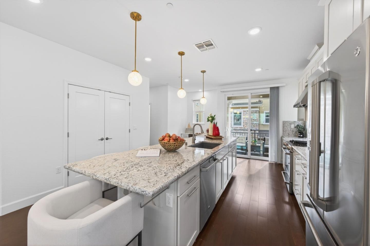 Detail Gallery Image 23 of 53 For 5965 Woodspring Loop, San Jose,  CA 95123 - 4 Beds | 3/1 Baths