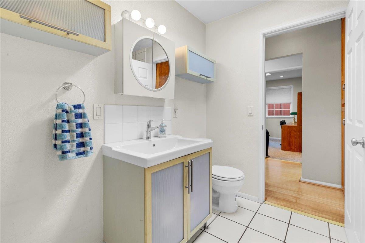 Detail Gallery Image 24 of 42 For 1291 Pacific St, Monterey,  CA 93940 - 3 Beds | 2 Baths