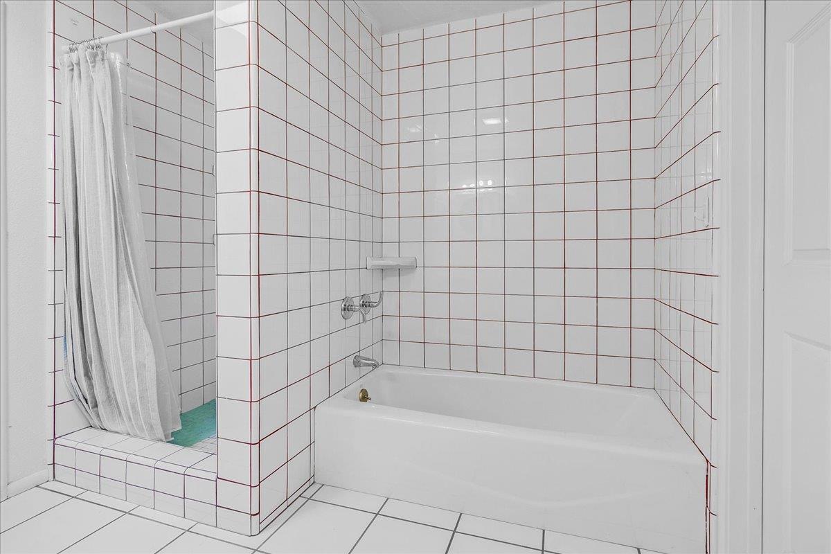 Detail Gallery Image 25 of 42 For 1291 Pacific St, Monterey,  CA 93940 - 3 Beds | 2 Baths