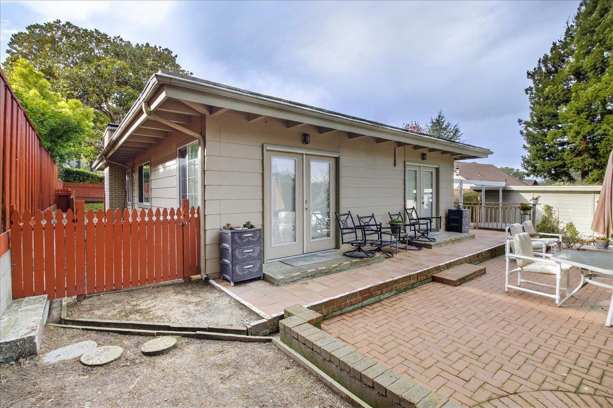 Detail Gallery Image 38 of 42 For 1291 Pacific St, Monterey,  CA 93940 - 3 Beds | 2 Baths