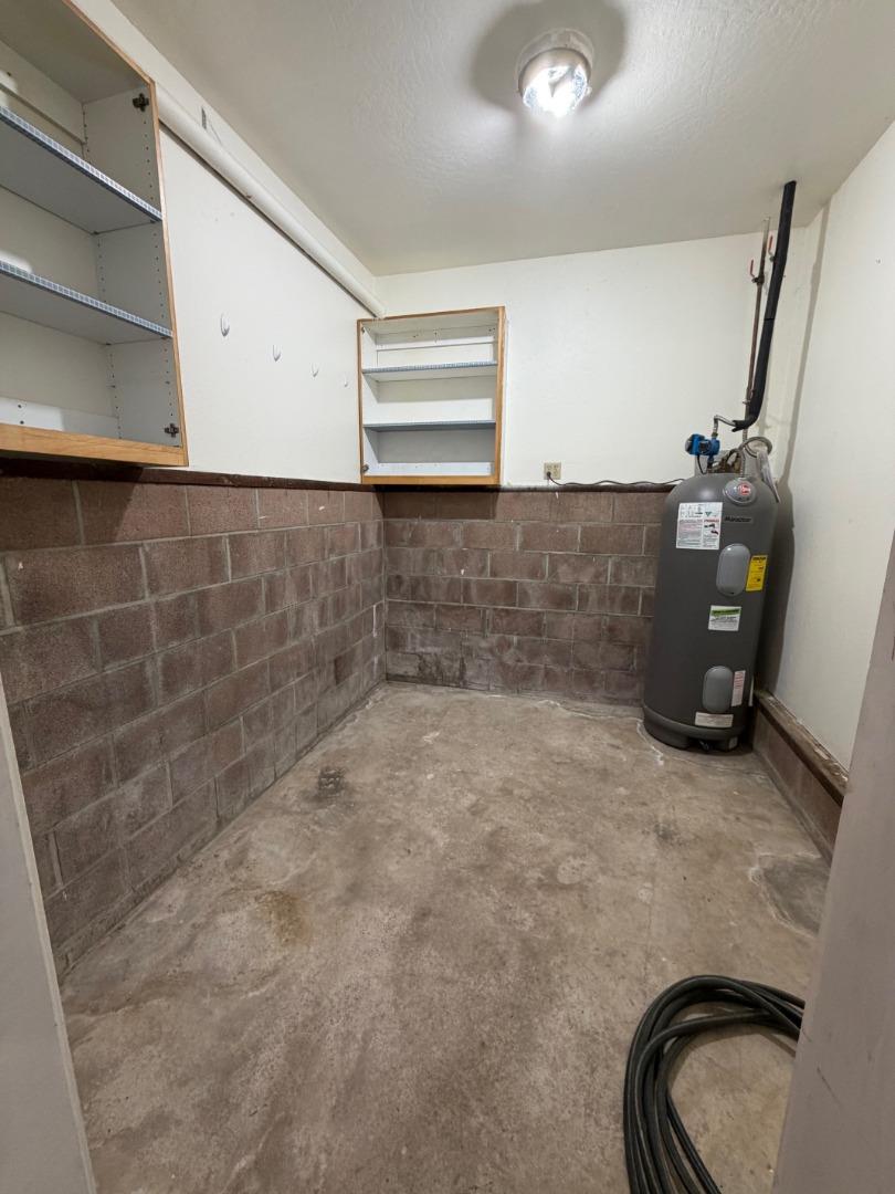 Detail Gallery Image 12 of 32 For 11100 La Honda Rd, Redwood City,  CA 94062 - 2 Beds | 1 Baths