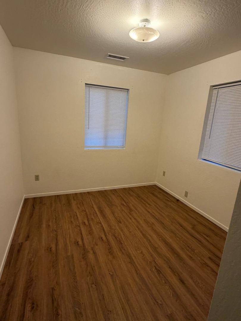 Detail Gallery Image 30 of 32 For 11100 La Honda Rd, Redwood City,  CA 94062 - 2 Beds | 1 Baths