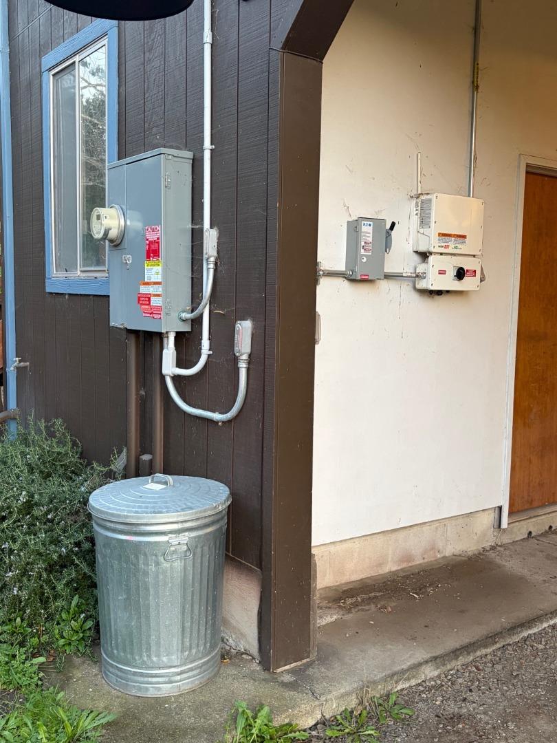 Detail Gallery Image 9 of 32 For 11100 La Honda Rd, Redwood City,  CA 94062 - 2 Beds | 1 Baths