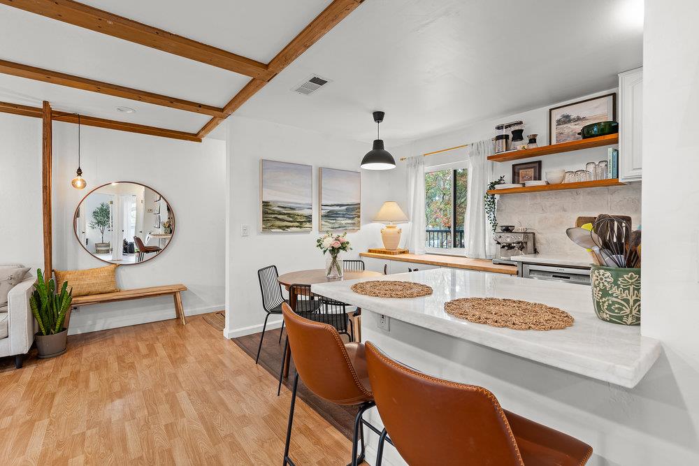 Detail Gallery Image 13 of 38 For 14245 Lora Dr #16,  Los Gatos,  CA 95032 - 2 Beds | 1 Baths