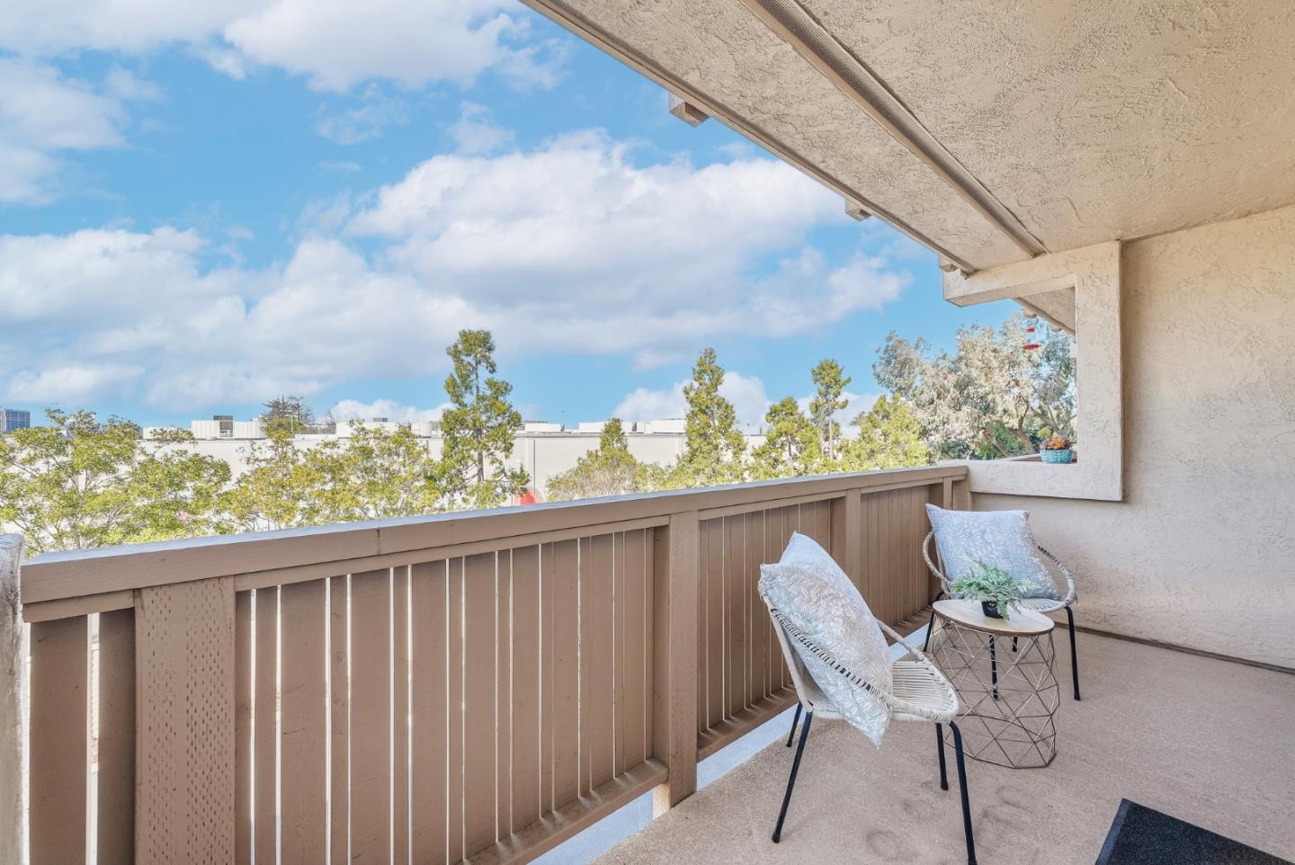 Detail Gallery Image 15 of 37 For 400 Ortega Ave #216,  Mountain View,  CA 94040 - 2 Beds | 2 Baths