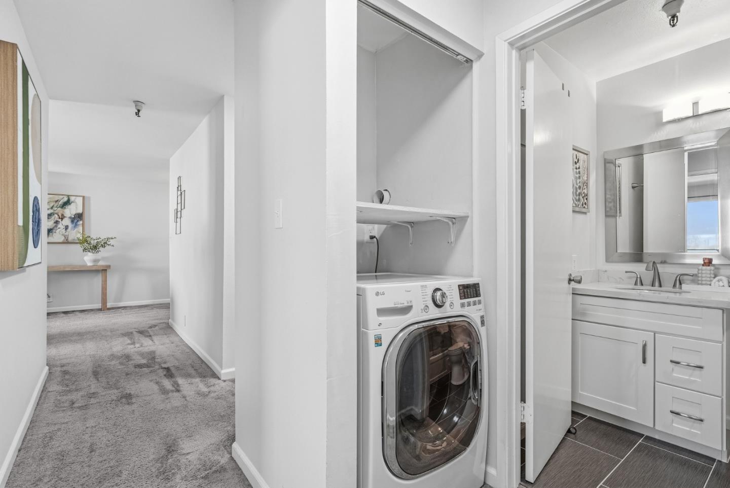 Detail Gallery Image 17 of 37 For 400 Ortega Ave #216,  Mountain View,  CA 94040 - 2 Beds | 2 Baths