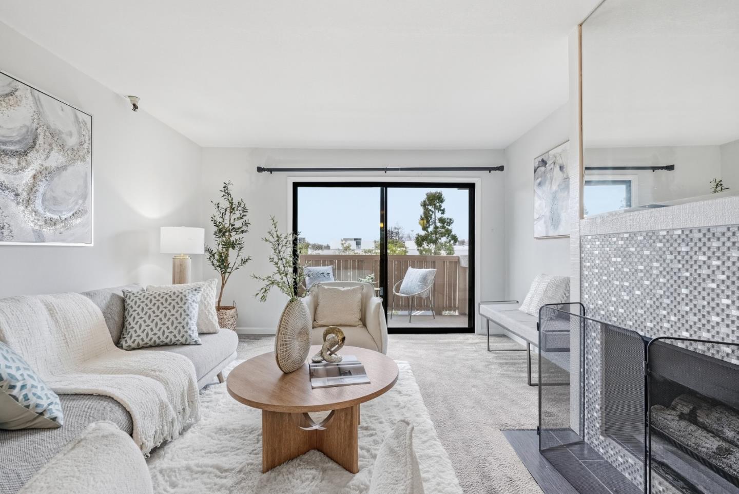 Detail Gallery Image 6 of 37 For 400 Ortega Ave #216,  Mountain View,  CA 94040 - 2 Beds | 2 Baths