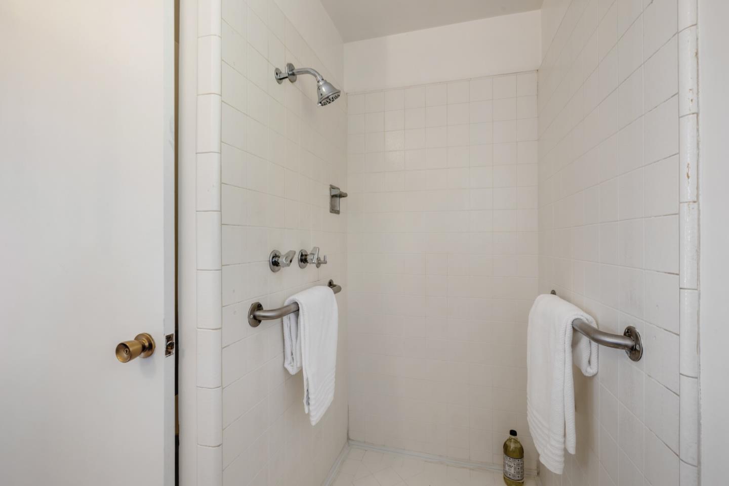 Detail Gallery Image 19 of 26 For 1461 Barton Dr, Sunnyvale,  CA 94087 - 4 Beds | 2 Baths