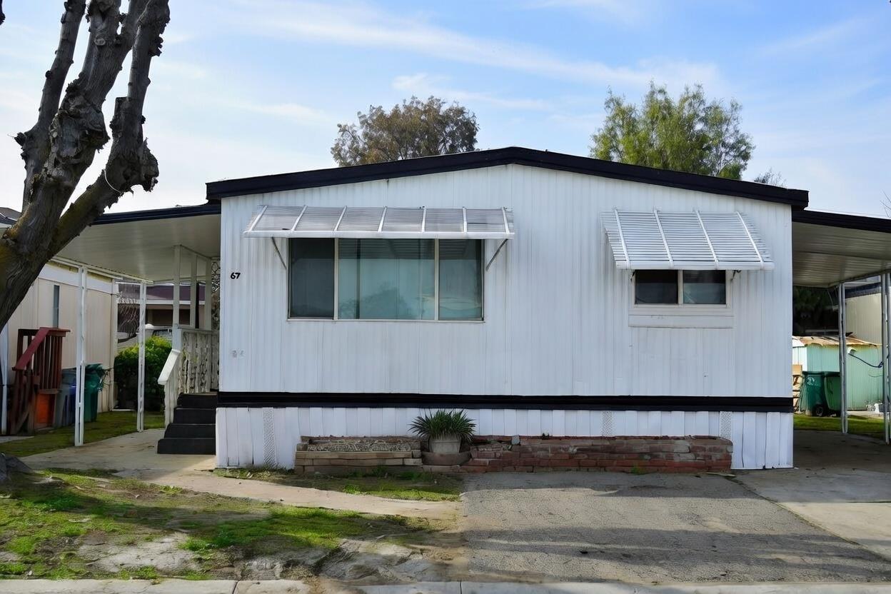 Detail Gallery Image 2 of 17 For 436 N Mercey Springs Rd #69,  Los Banos,  CA 93635 - 2 Beds | 2 Baths