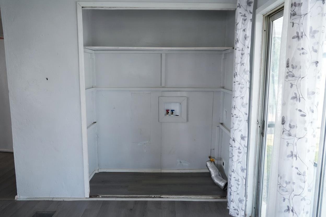 Detail Gallery Image 8 of 17 For 436 N Mercey Springs Rd #69,  Los Banos,  CA 93635 - 2 Beds | 2 Baths