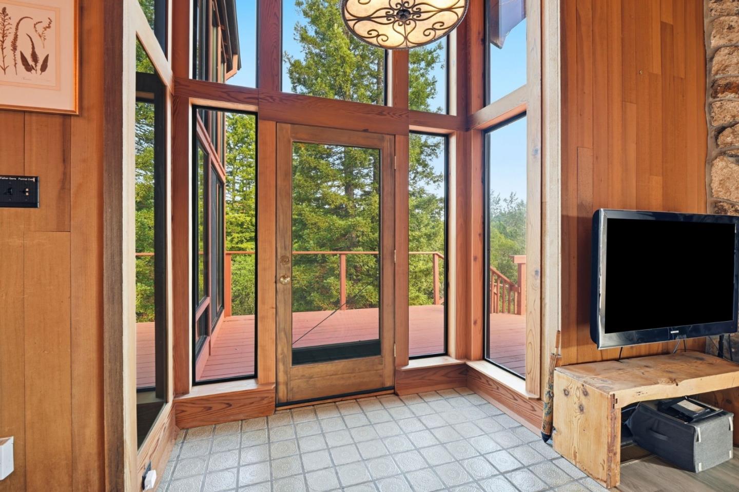 Detail Gallery Image 7 of 36 For 2 No Name Rd, Los Gatos,  CA 95033 - 3 Beds | 2 Baths