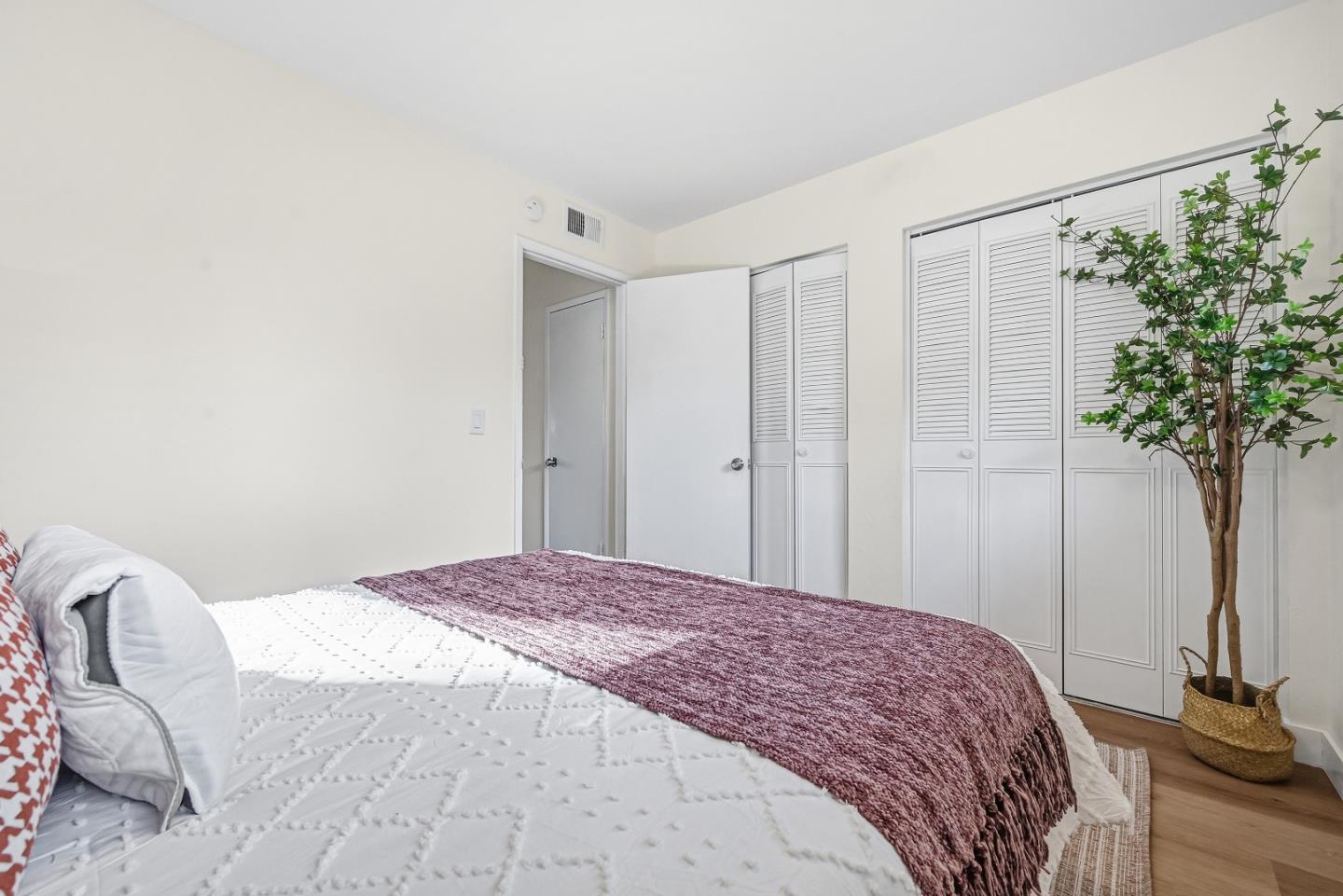 Detail Gallery Image 16 of 23 For 2505 Golzio Ct #1,  San Jose,  CA 95133 - 2 Beds | 1 Baths
