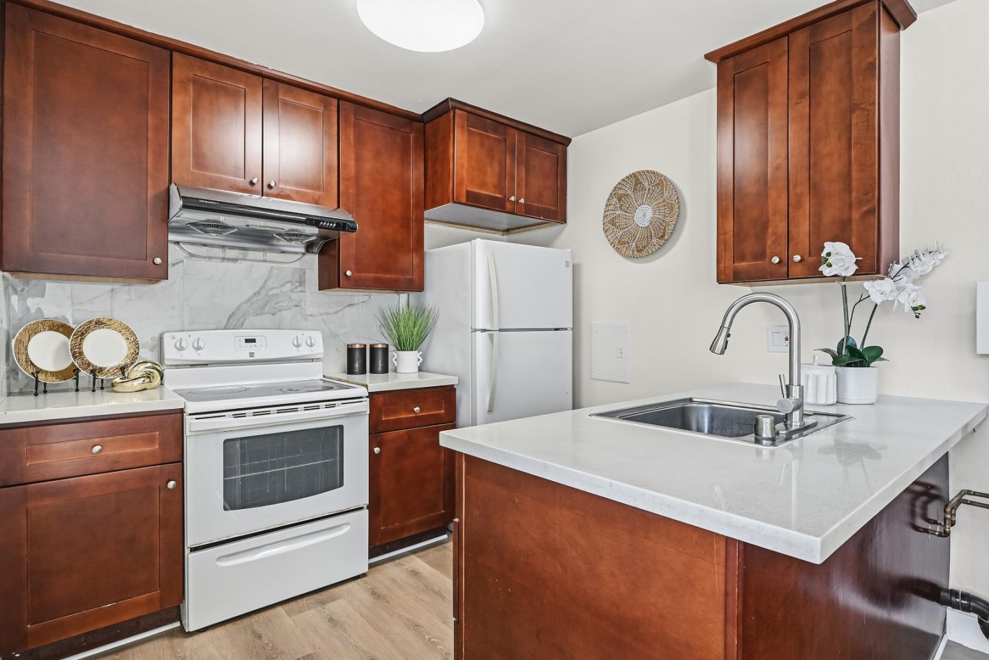 Detail Gallery Image 7 of 23 For 2505 Golzio Ct #1,  San Jose,  CA 95133 - 2 Beds | 1 Baths