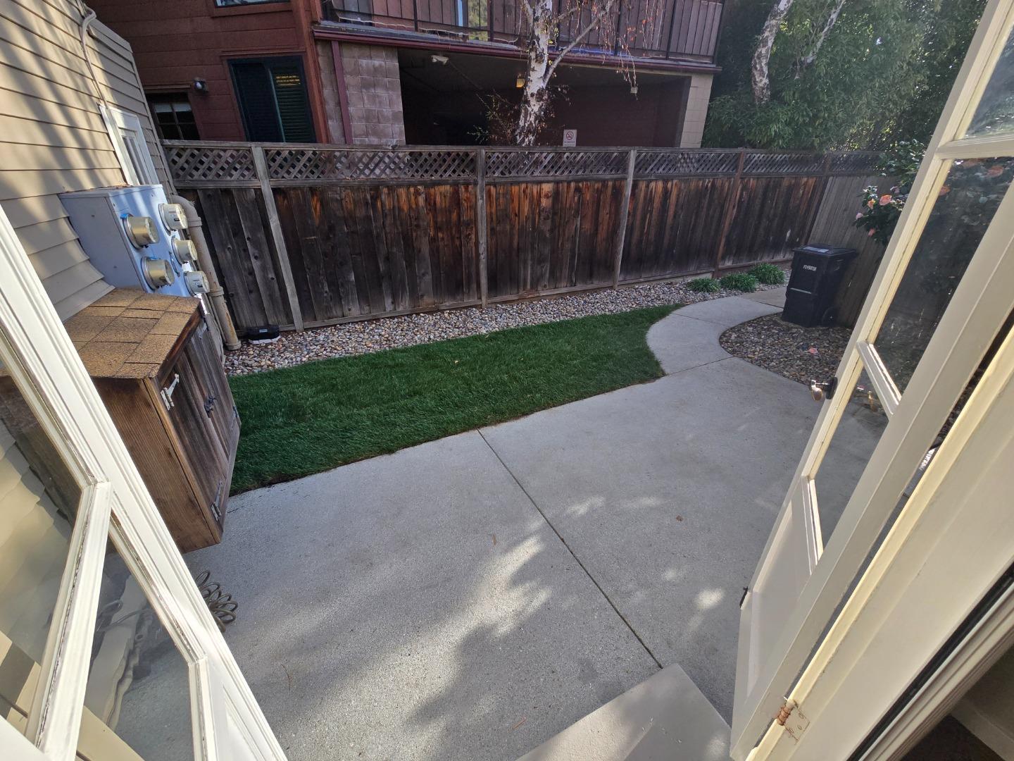 Detail Gallery Image 16 of 20 For 1218 Bellevue Ave #4,  Burlingame,  CA 94010 - 1 Beds | 1 Baths