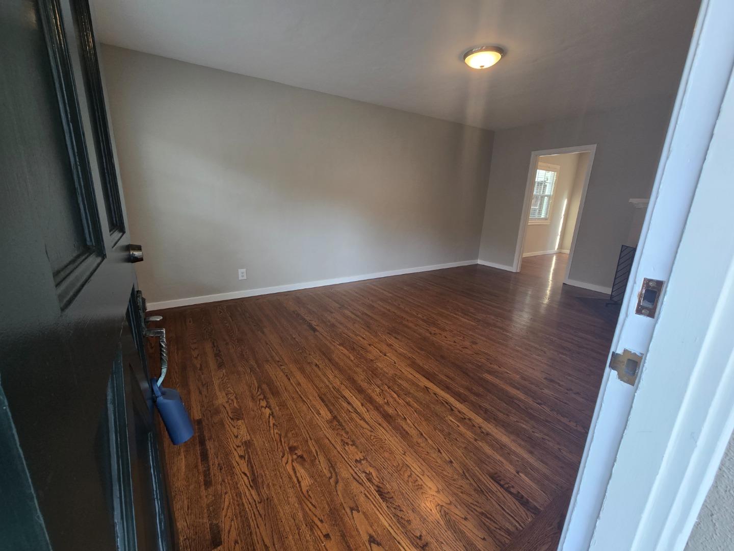 Detail Gallery Image 6 of 20 For 1218 Bellevue Ave #4,  Burlingame,  CA 94010 - 1 Beds | 1 Baths