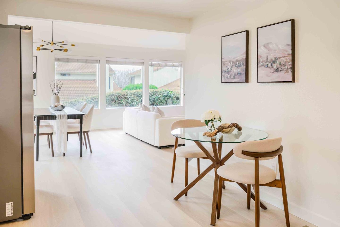 Detail Gallery Image 10 of 33 For 420 via Primavera Dr, San Jose,  CA 95111 - 3 Beds | 3 Baths