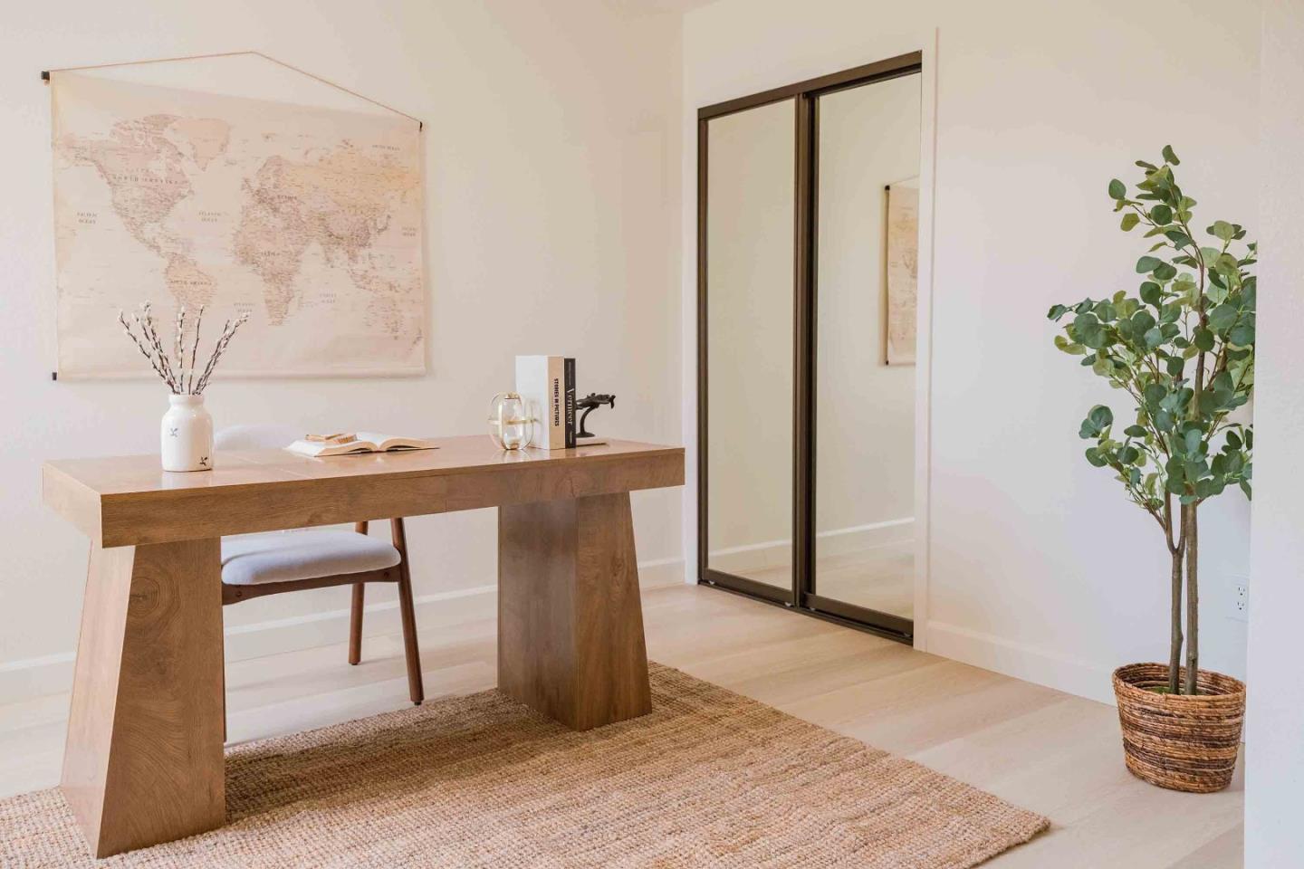 Detail Gallery Image 14 of 33 For 420 via Primavera Dr, San Jose,  CA 95111 - 3 Beds | 3 Baths