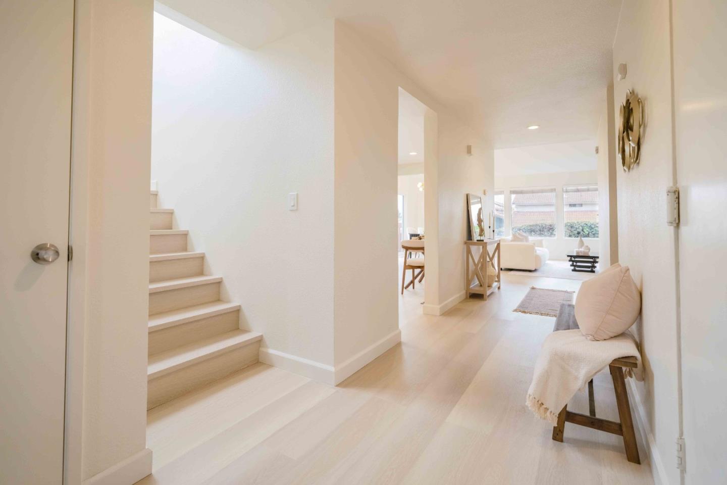 Detail Gallery Image 16 of 33 For 420 via Primavera Dr, San Jose,  CA 95111 - 3 Beds | 3 Baths