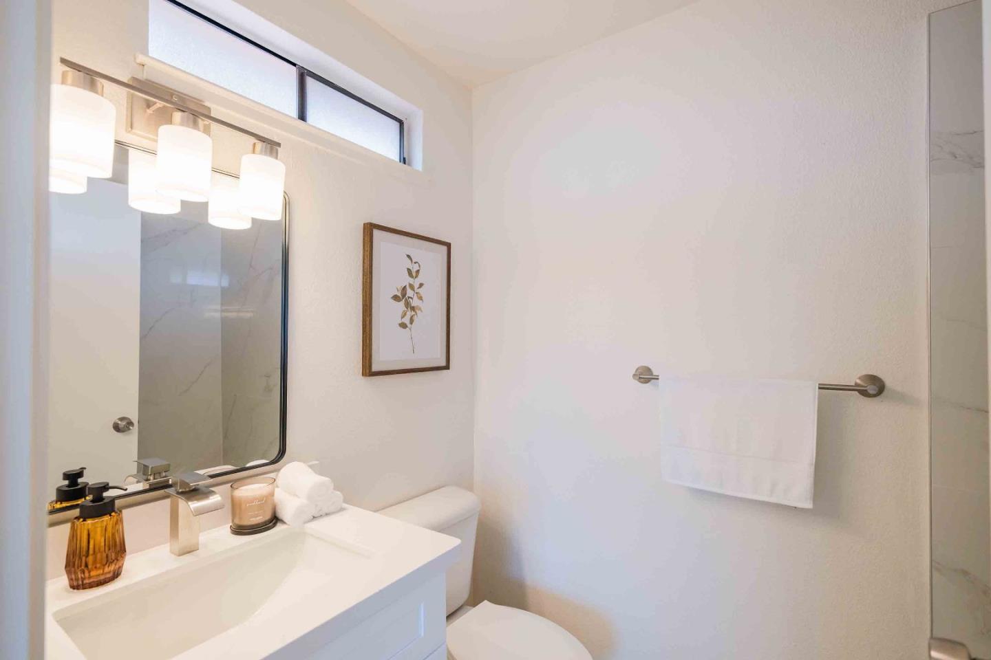 Detail Gallery Image 18 of 33 For 420 via Primavera Dr, San Jose,  CA 95111 - 3 Beds | 3 Baths