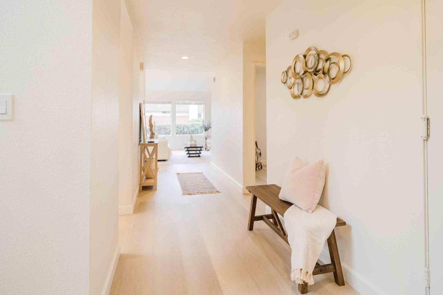 Detail Gallery Image 3 of 33 For 420 via Primavera Dr, San Jose,  CA 95111 - 3 Beds | 3 Baths