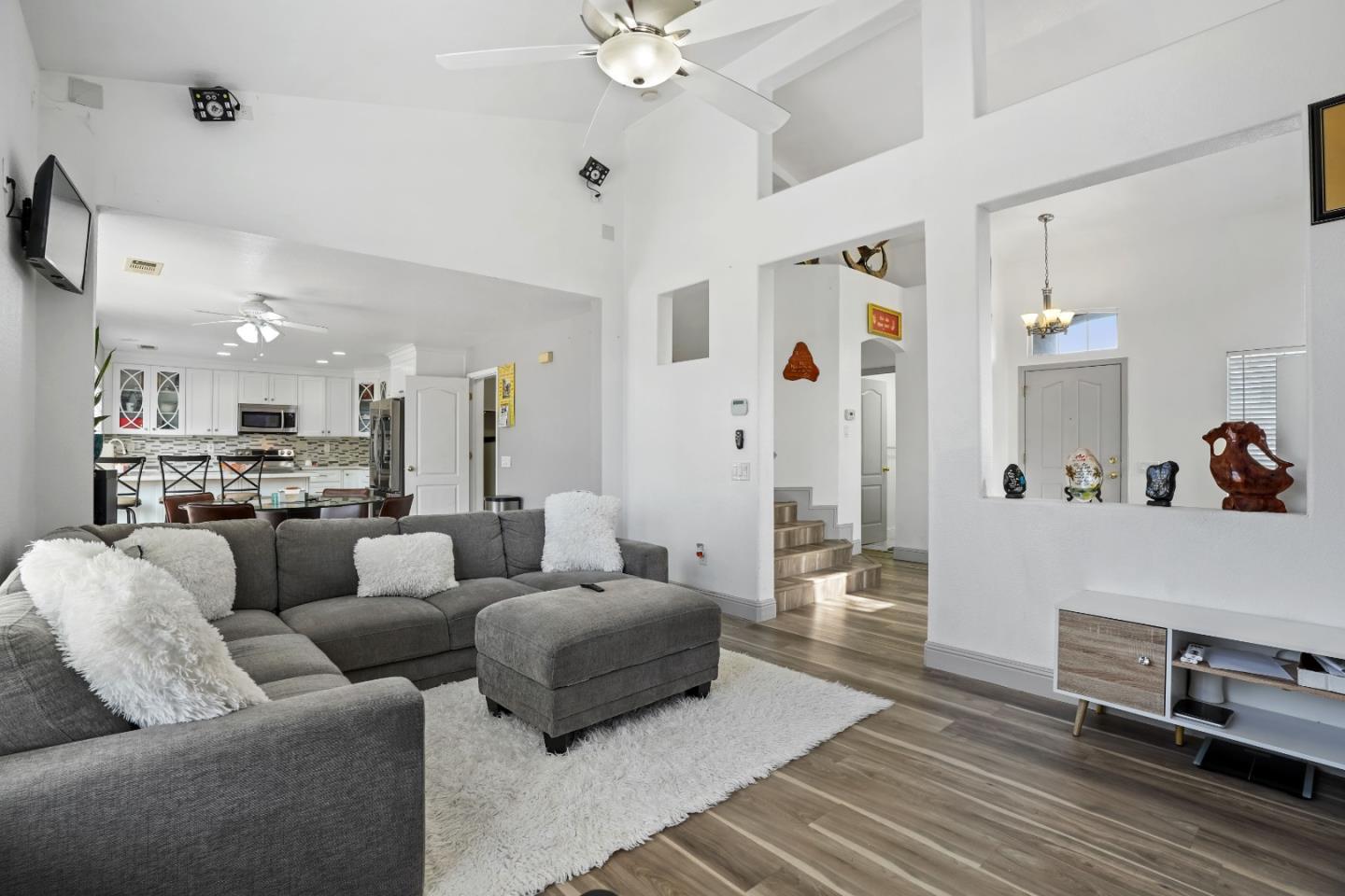 Detail Gallery Image 7 of 45 For 5301 Sage Ct, Stockton,  CA 95219 - 3 Beds | 2/1 Baths