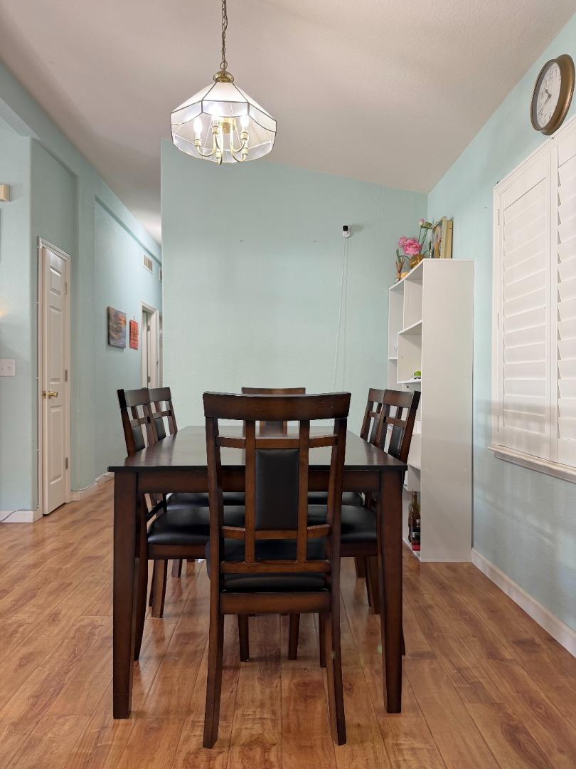 Detail Gallery Image 8 of 25 For 411 Lewis Rd #419,  San Jose,  CA 95111 - 3 Beds | 2 Baths