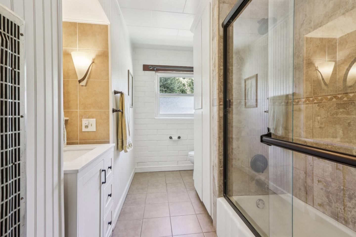 Detail Gallery Image 16 of 29 For 6600 Redwood Retreat Rd, Gilroy,  CA 95020 - 2 Beds | 1 Baths