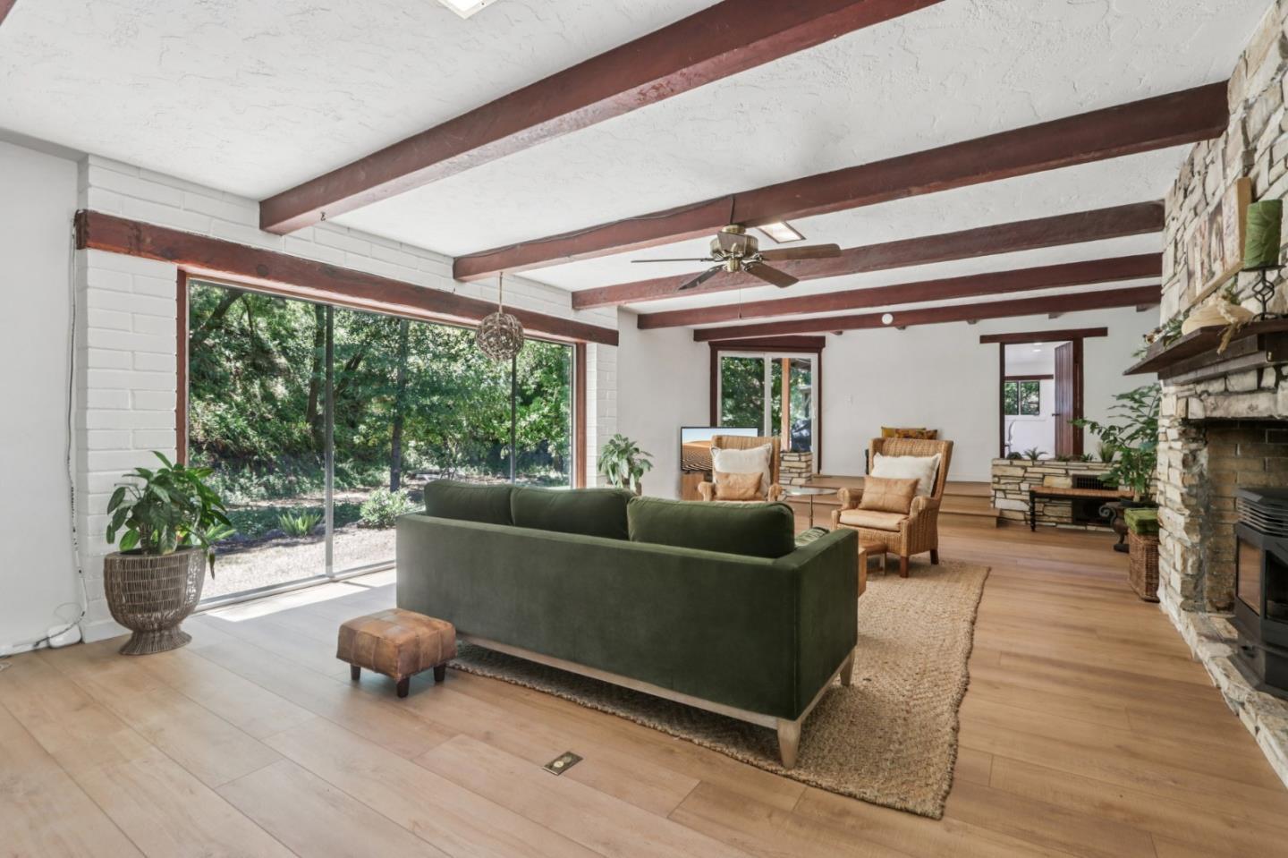 Detail Gallery Image 8 of 29 For 6600 Redwood Retreat Rd, Gilroy,  CA 95020 - 2 Beds | 1 Baths