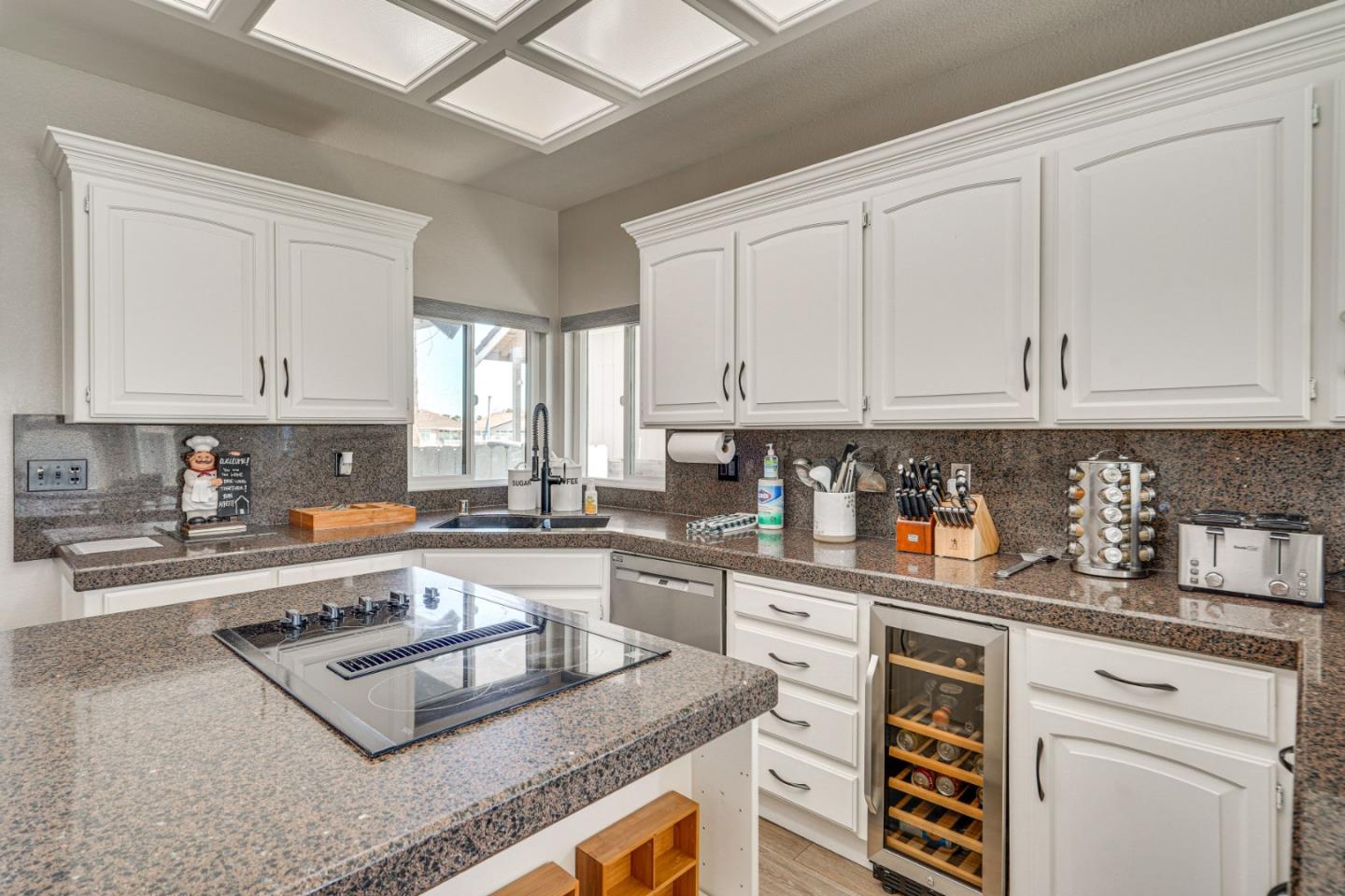 Detail Gallery Image 11 of 43 For 1944 Windward Pt, Discovery Bay,  CA 94505 - 5 Beds | 3 Baths