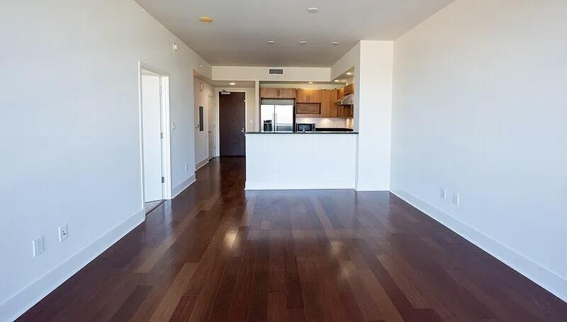 Detail Gallery Image 6 of 15 For 88 E San Fernando St, San Jose,  CA 95113 - 1 Beds | 1 Baths