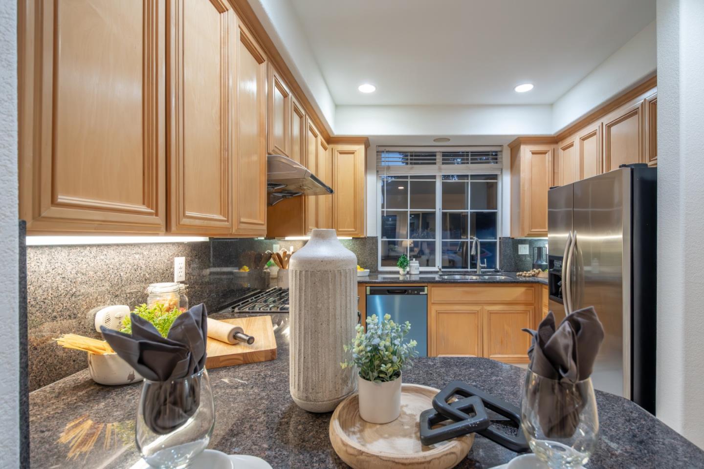 Detail Gallery Image 16 of 44 For 18060 King Ct, Saratoga,  CA 95070 - 3 Beds | 2/1 Baths