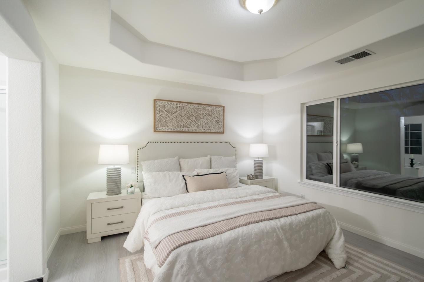 Detail Gallery Image 21 of 44 For 18060 King Ct, Saratoga,  CA 95070 - 3 Beds | 2/1 Baths