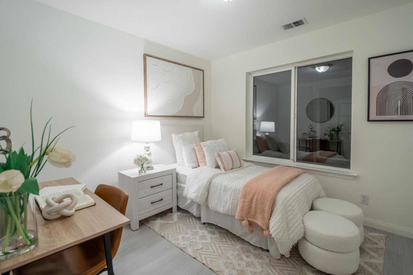 Detail Gallery Image 24 of 44 For 18060 King Ct, Saratoga,  CA 95070 - 3 Beds | 2/1 Baths