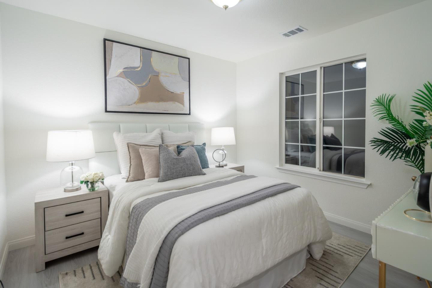 Detail Gallery Image 28 of 44 For 18060 King Ct, Saratoga,  CA 95070 - 3 Beds | 2/1 Baths