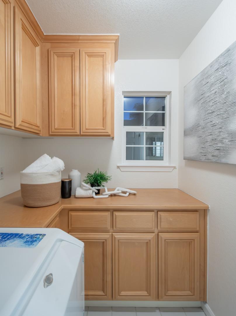 Detail Gallery Image 41 of 44 For 18060 King Ct, Saratoga,  CA 95070 - 3 Beds | 2/1 Baths