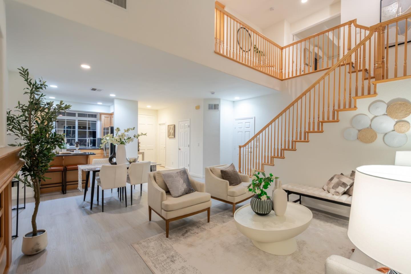 Detail Gallery Image 9 of 44 For 18060 King Ct, Saratoga,  CA 95070 - 3 Beds | 2/1 Baths