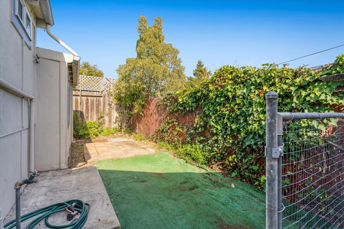 Detail Gallery Image 22 of 38 For 208 Mountain View Ave, Santa Cruz,  CA 95062 - 1 Beds | 1 Baths