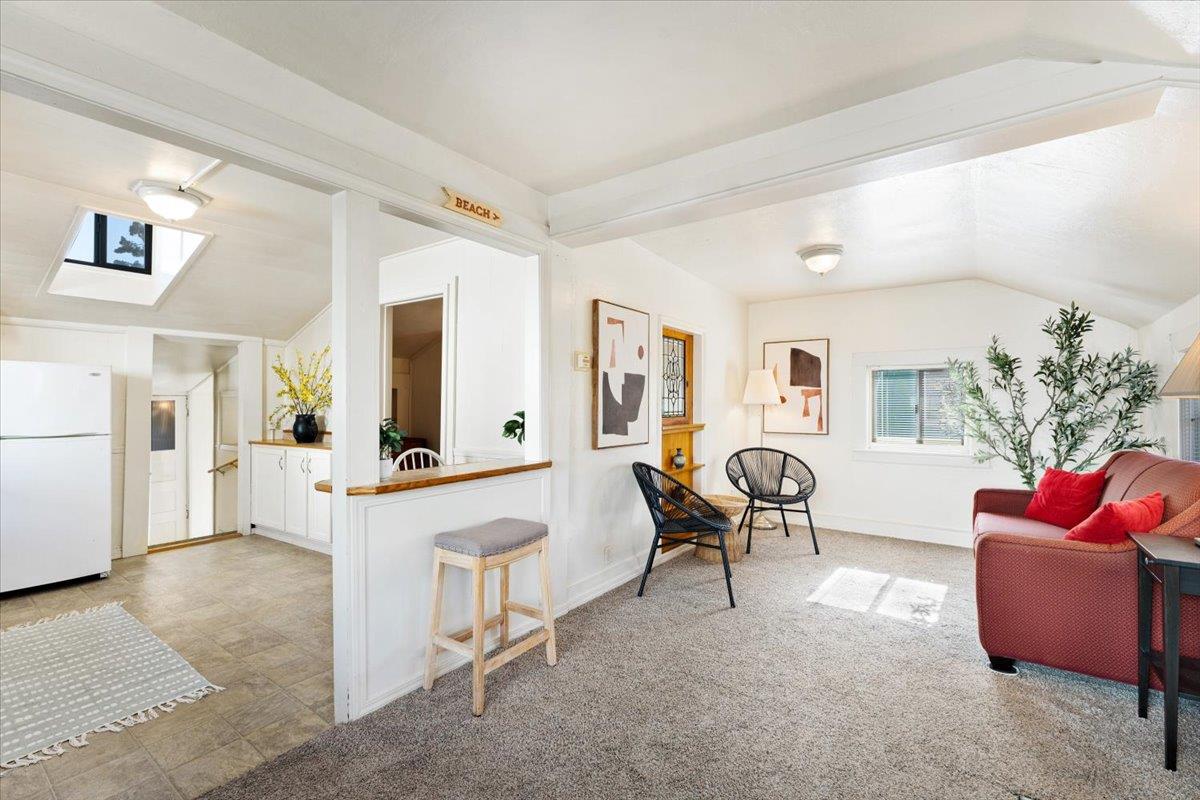 Detail Gallery Image 8 of 38 For 208 Mountain View Ave, Santa Cruz,  CA 95062 - 1 Beds | 1 Baths