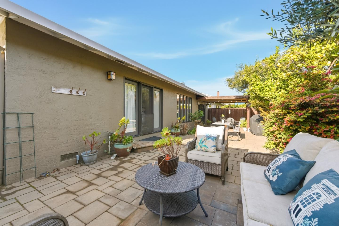 Detail Gallery Image 30 of 32 For 247 Pelican Ct, Foster City,  CA 94404 - 4 Beds | 2 Baths