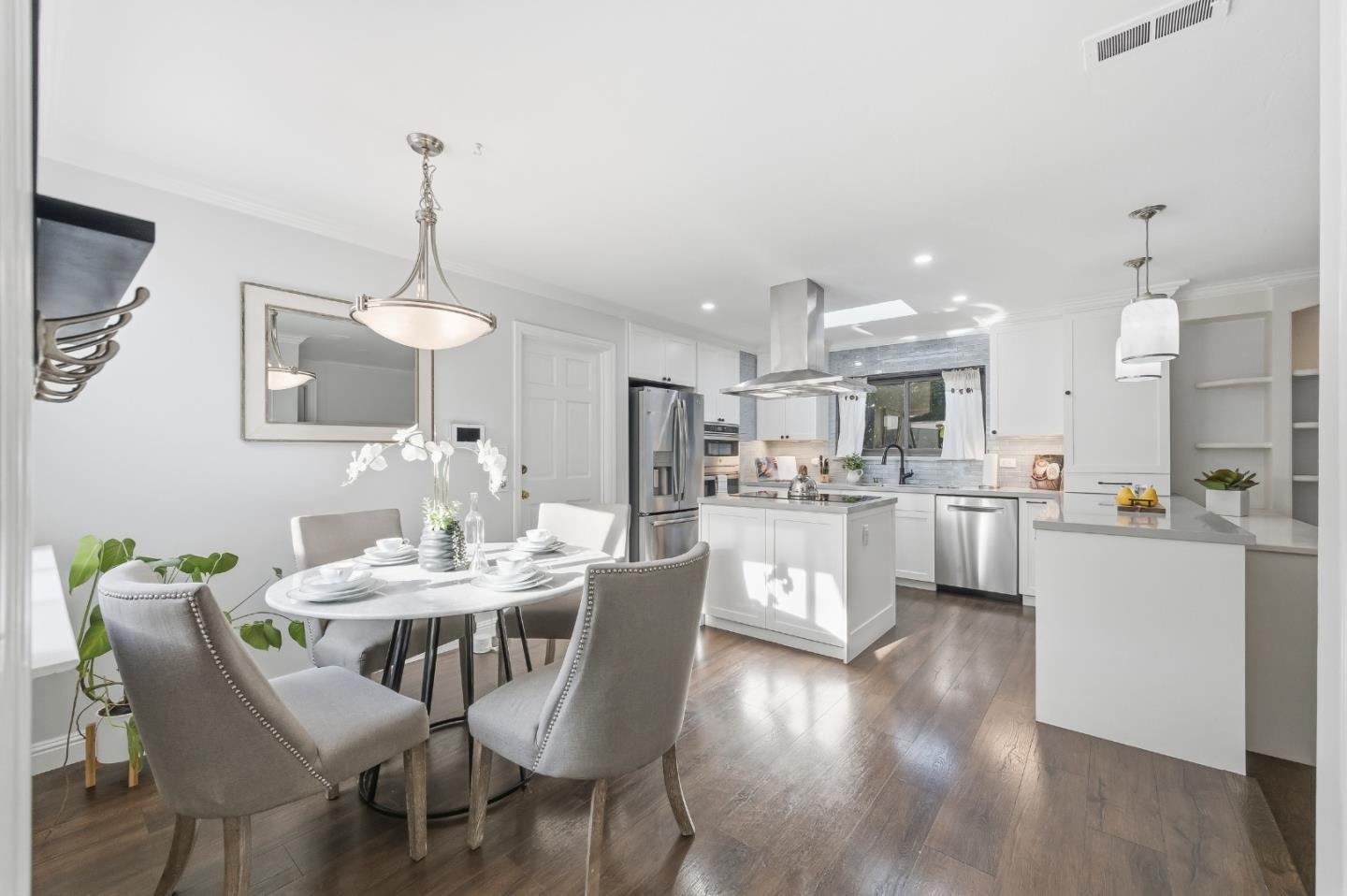 Detail Gallery Image 9 of 32 For 247 Pelican Ct, Foster City,  CA 94404 - 4 Beds | 2 Baths