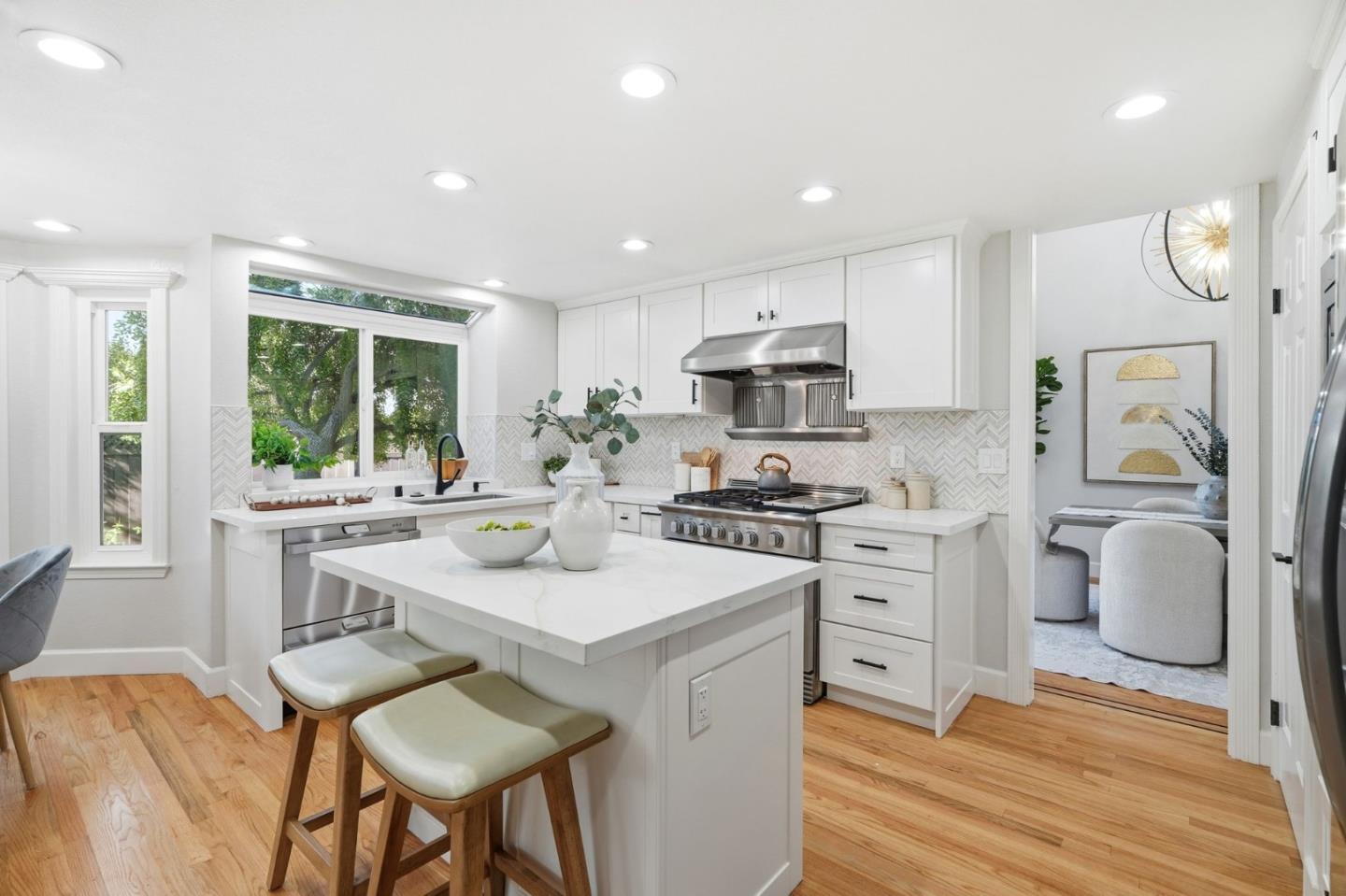 Detail Gallery Image 13 of 63 For 7121 Sheehan Ct, San Jose,  CA 95120 - 6 Beds | 3 Baths