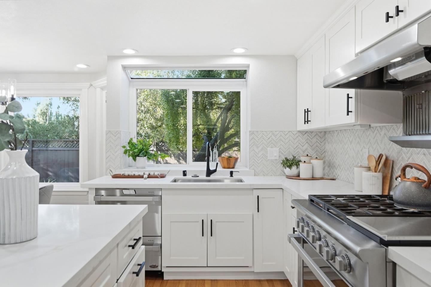 Detail Gallery Image 14 of 63 For 7121 Sheehan Ct, San Jose,  CA 95120 - 6 Beds | 3 Baths