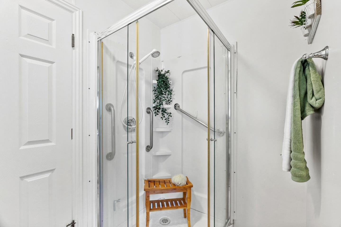 Detail Gallery Image 11 of 31 For 3128 Crescent Ave #75,  Marina,  CA 93933 - 3 Beds | 2 Baths