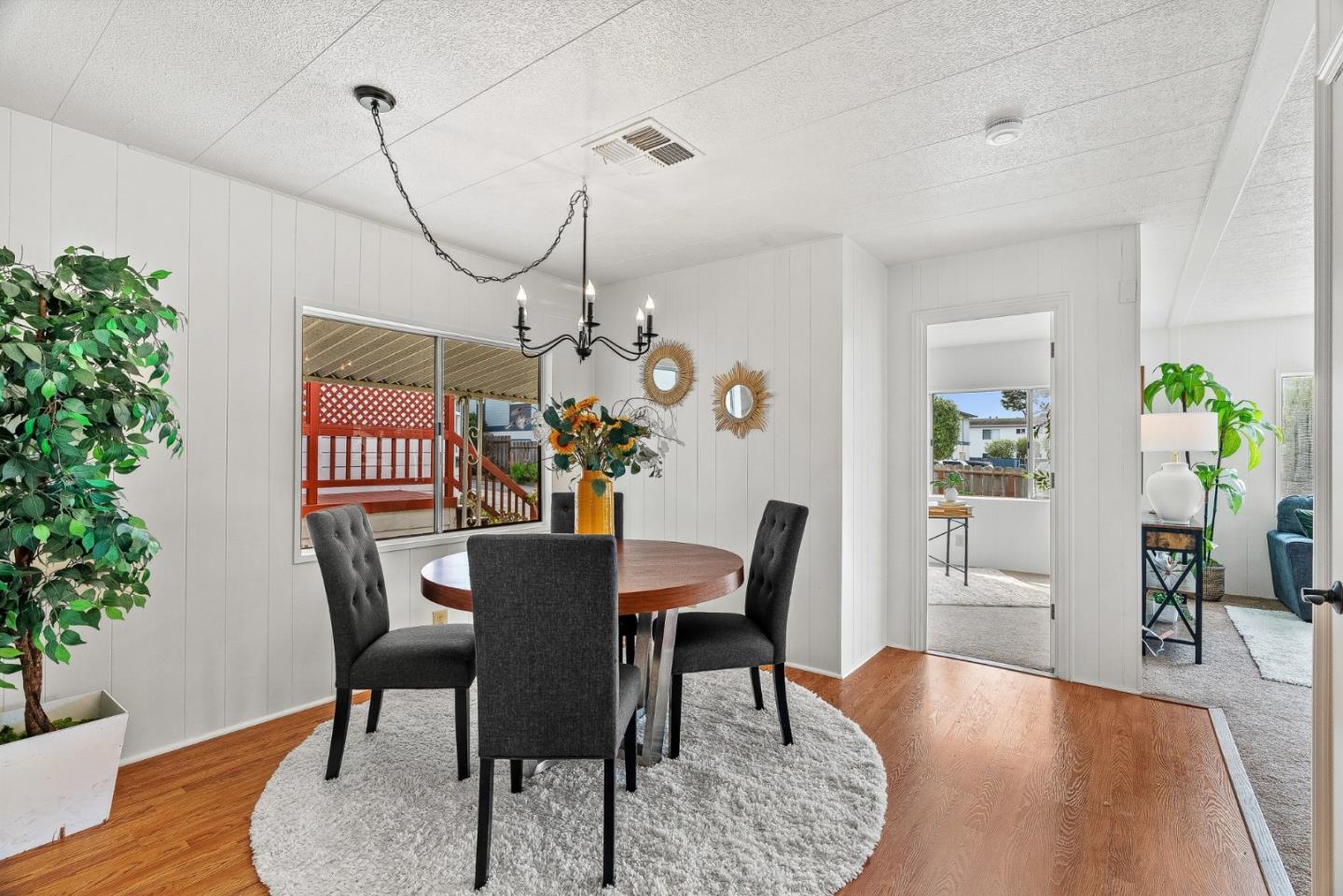 Detail Gallery Image 2 of 31 For 3128 Crescent Ave #75,  Marina,  CA 93933 - 3 Beds | 2 Baths