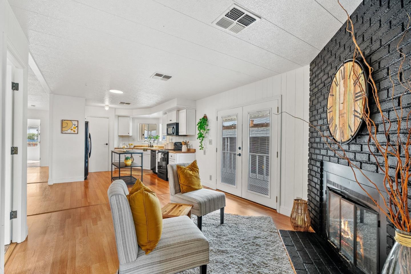 Detail Gallery Image 9 of 31 For 3128 Crescent Ave #75,  Marina,  CA 93933 - 3 Beds | 2 Baths