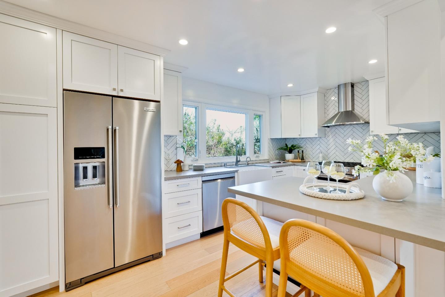 Detail Gallery Image 15 of 45 For 10741 Santa Lucia Rd, Cupertino,  CA 95014 - 3 Beds | 2 Baths