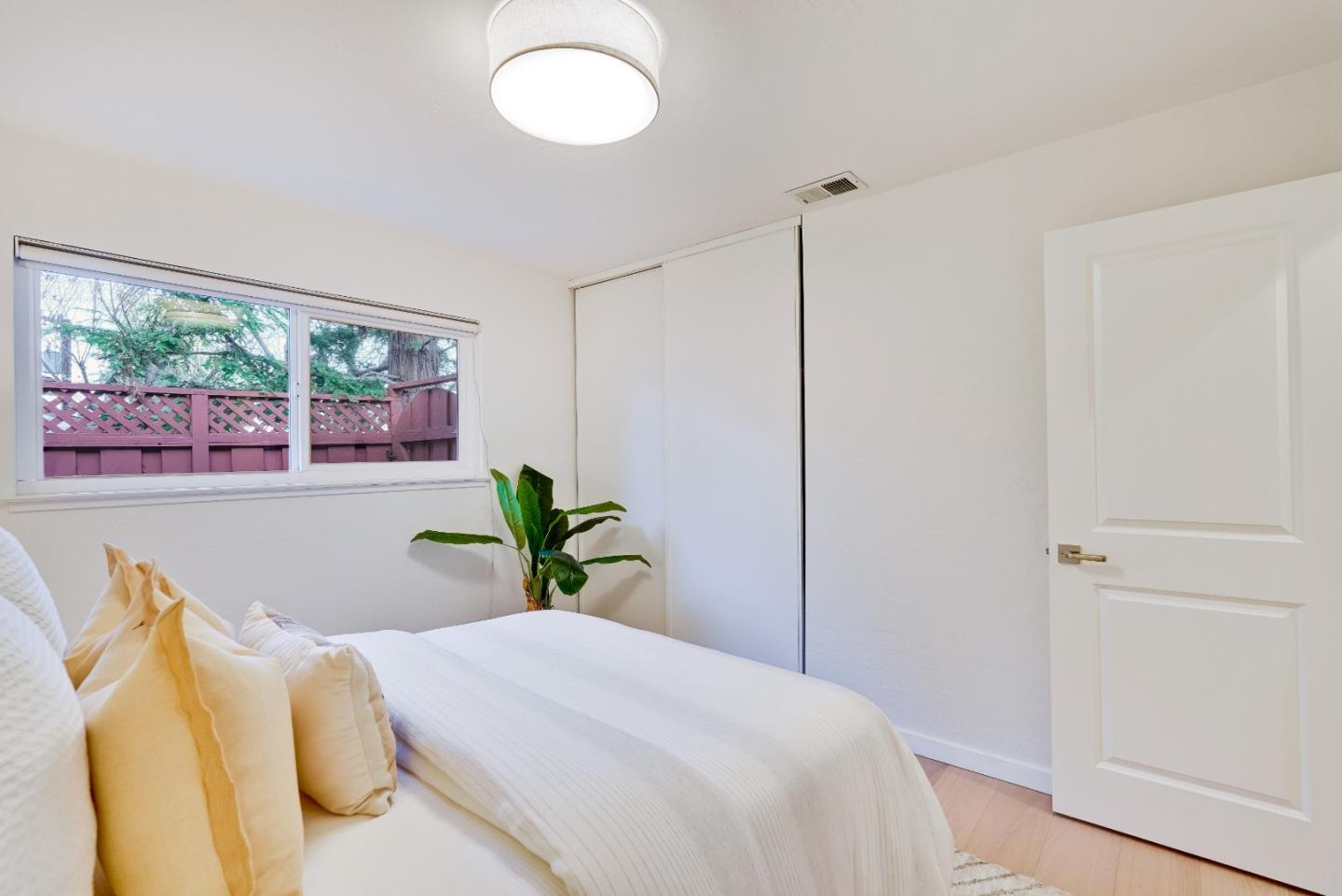 Detail Gallery Image 30 of 45 For 10741 Santa Lucia Rd, Cupertino,  CA 95014 - 3 Beds | 2 Baths