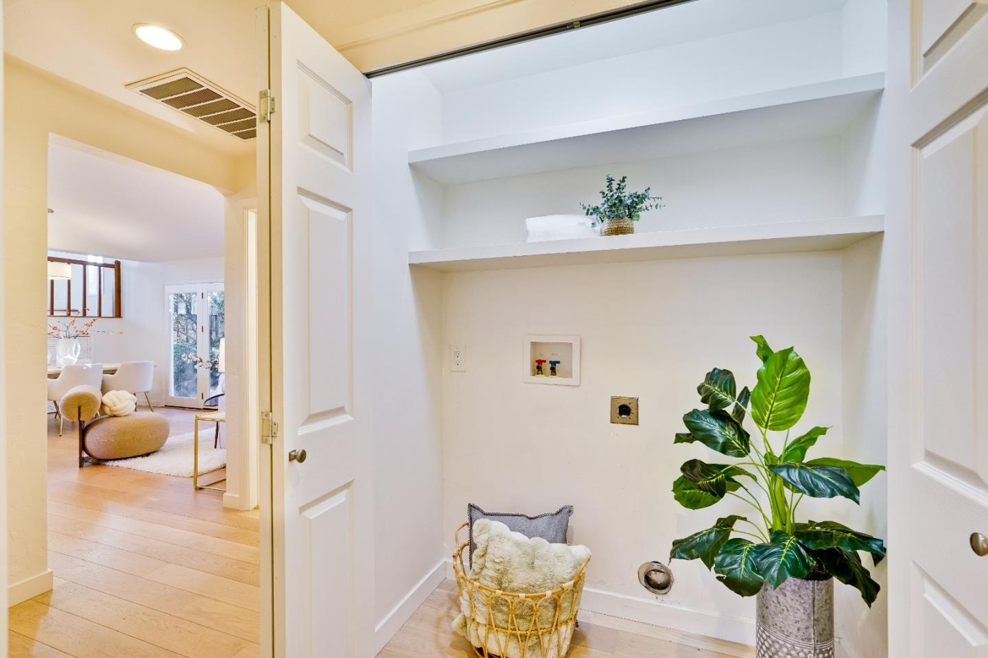 Detail Gallery Image 37 of 45 For 10741 Santa Lucia Rd, Cupertino,  CA 95014 - 3 Beds | 2 Baths